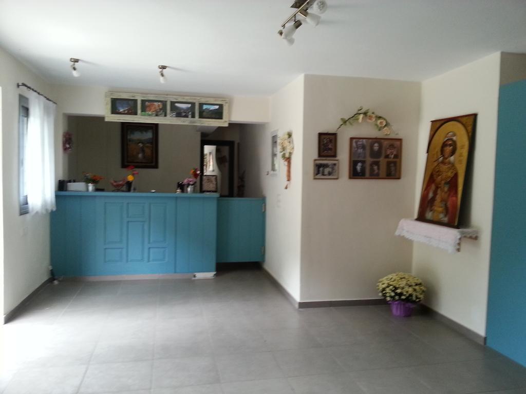 To Greki Hotel Livartzi Exterior photo