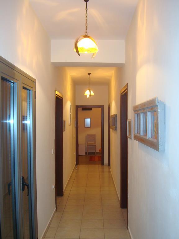 To Greki Hotel Livartzi Exterior photo